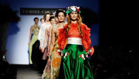  Empress of Fashion: A Journey Through Italian Couture